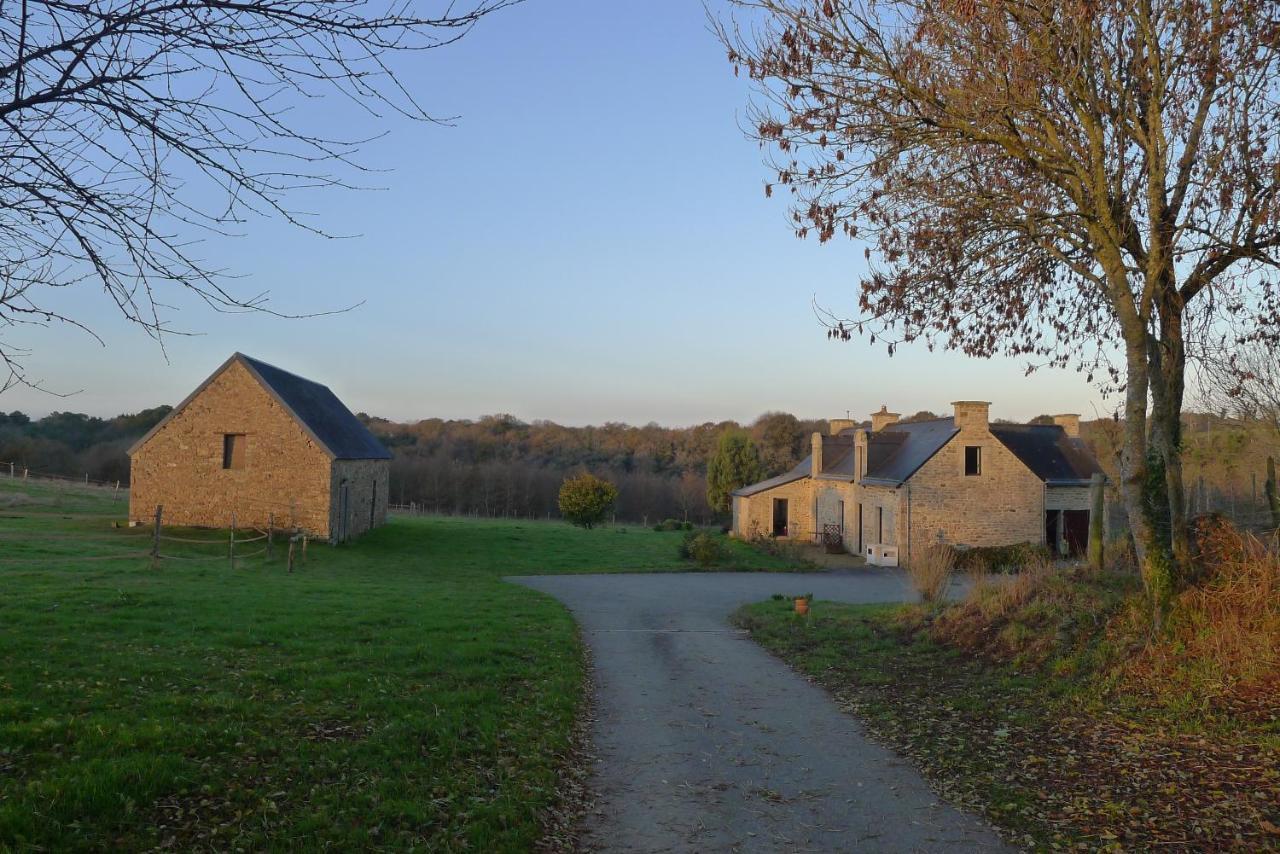 Bed and Breakfast Le nid d'hirondelles Plougoumelen Esterno foto